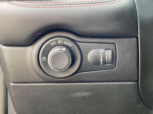 Used 2025 Dodge Durango R/T image 69