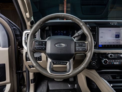 Used 2026 Ford F450 Platinum w/ Platinum Plus Package AWD/4WD image 19
