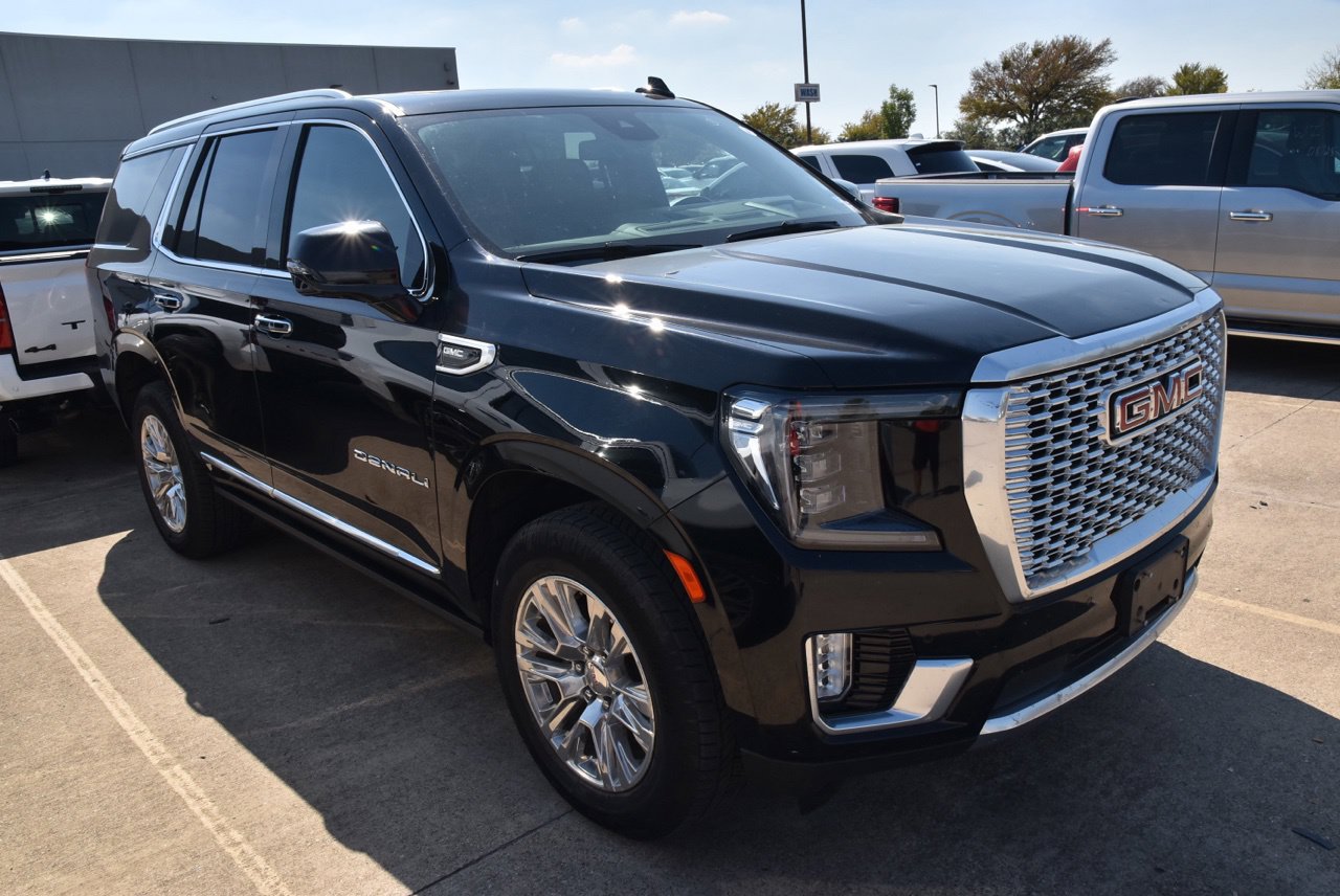 Used 2024 GMC Yukon Denali w/ LPO, Floor Liner Package AWD/4WD image 4