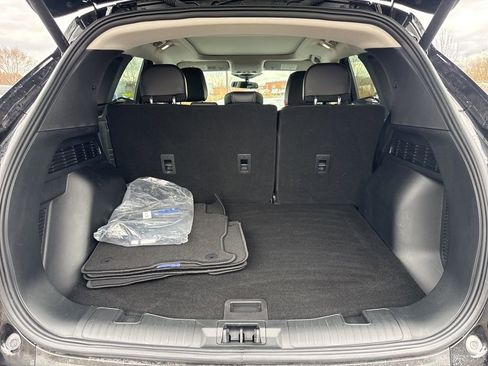 Used 2025 Ford Escape Base w/ Class II Trailer Tow Package image 19