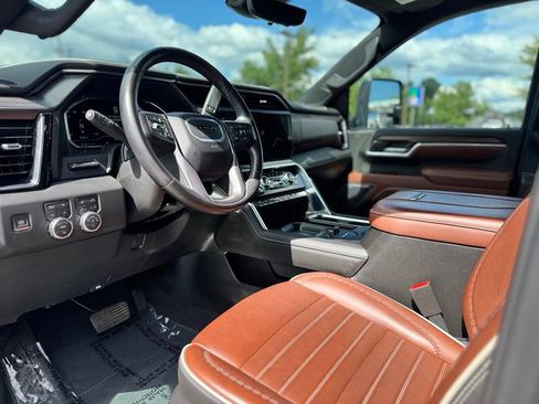 Used 2025 GMC Sierra 2500 Denali Ultimate AWD/4WD image 14