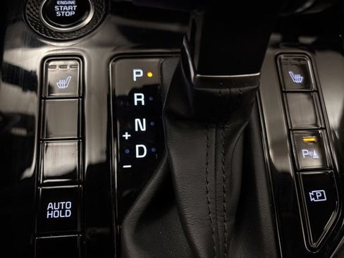 Certified 2023 Kia Niro EX Touring FWD image 20