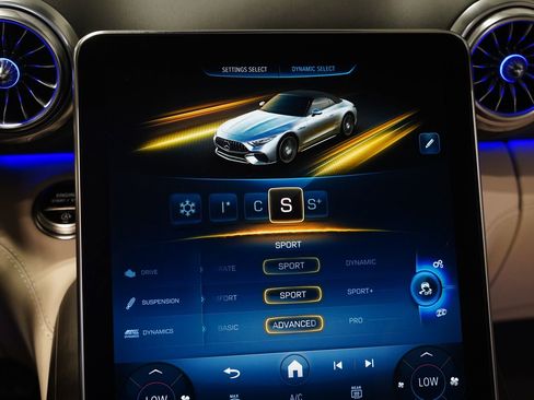 New 2026 Mercedes-Benz SL 55 AMG 4MATIC image 32