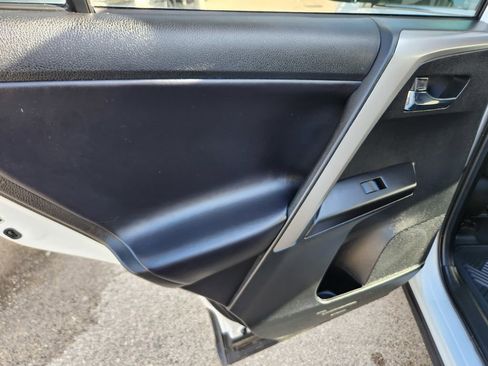 Used 2018 Toyota RAV4 XLE image 42