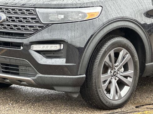 Used 2023 Ford Explorer XLT w/ Equipment Group 202A AWD/4WD image 7