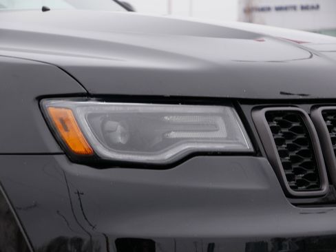 Used 2019 Jeep Grand Cherokee Limited X image 16