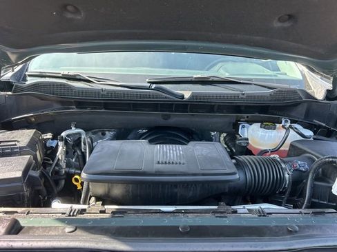 Used 2025 Chevrolet Silverado 1500 LT Trail Boss w/ Convenience Package II image 35