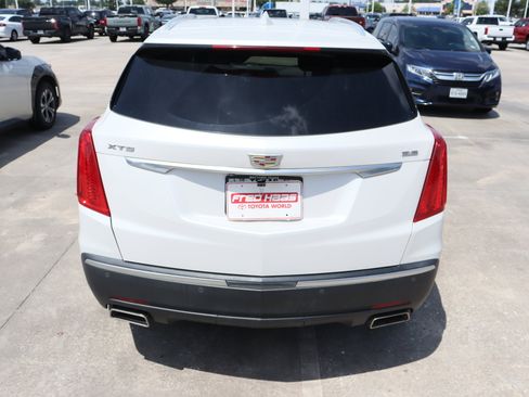Used 2019 Cadillac XT5 Luxury FWD image 9