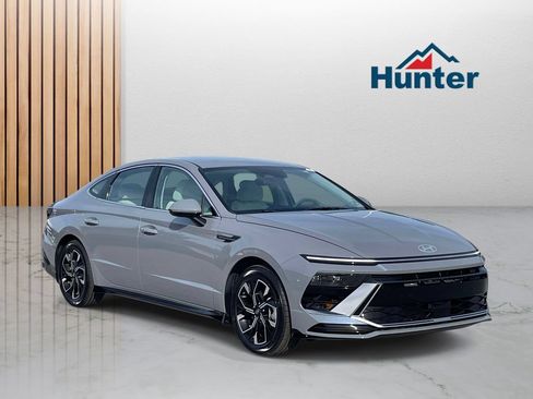 Certified 2024 Hyundai Sonata SEL FWD image 1