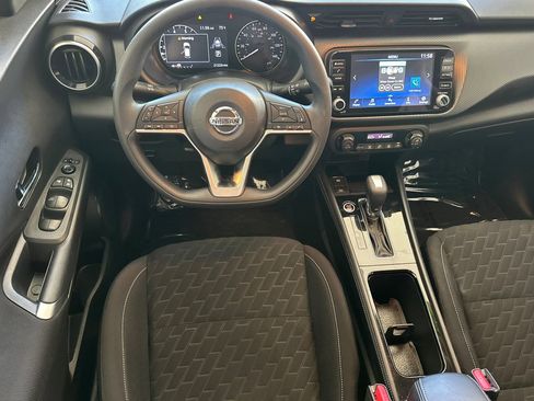 Used 2021 Nissan Kicks SV FWD image 14