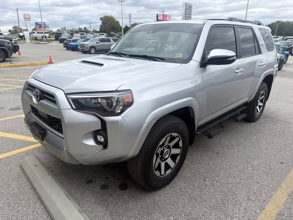 Used 2021 Toyota 4Runner TRD Off-Road Premium AWD/4WD image 9