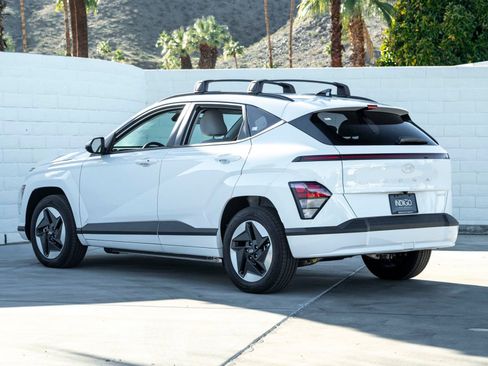 New 2025 Hyundai Kona SEL FWD image 2