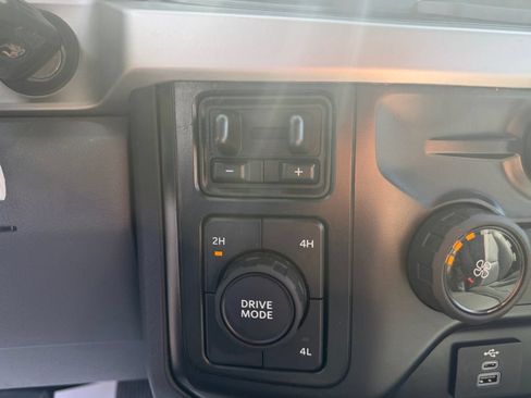 Used 2024 Ford F350 XL AWD/4WD image 22
