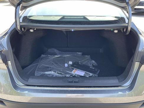 New 2026 Nissan Sentra SV w/ SV Convenience Package FWD image 9