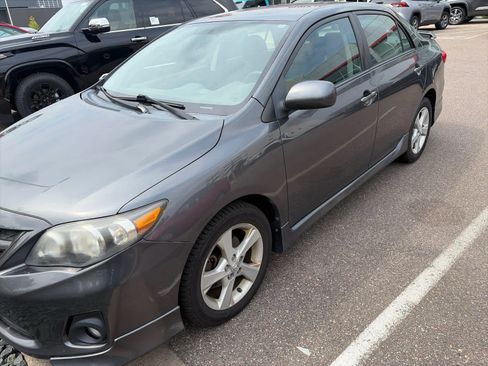 Used 2013 Toyota Corolla S FWD image 3