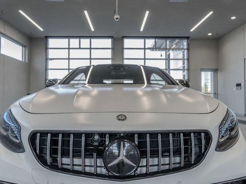 Used 2016 Mercedes-Benz S 63 AMG 4MATIC Coupe image 23