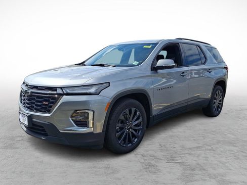 Certified 2023 Chevrolet Traverse RS w/ LPO, Floor Liner Package AWD/4WD image 3