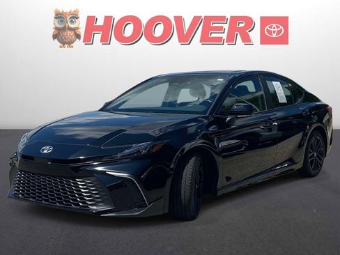 Used 2025 Toyota Camry SE w/ Multimedia Upgrade Package FWD image 6