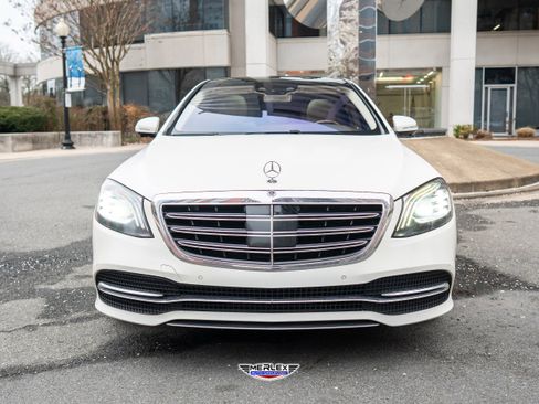 Used 2019 Mercedes-Benz S 560 Sedan image 2