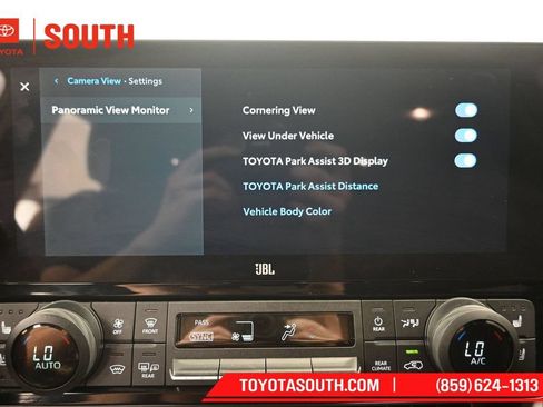 Used 2024 Toyota Grand Highlander AWD image 23