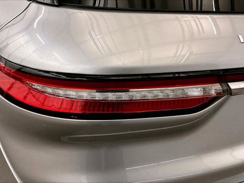 Used 2021 Lincoln Corsair AWD w/ Equipment Group 101A image 28