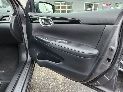 Used 2019 Nissan Sentra SV w/ Special Edition Package image 20