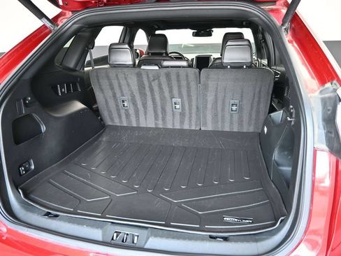 Used 2021 Ford Edge ST-Line w/ Class II Trailer Tow Package AWD/4WD image 20
