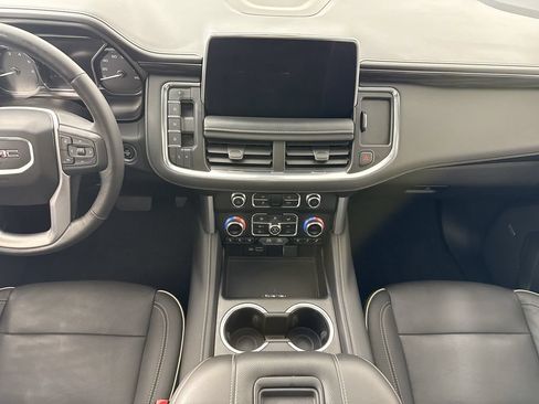 Used 2021 GMC Yukon SLT w/ SLT Luxury Plus Package AWD/4WD image 14