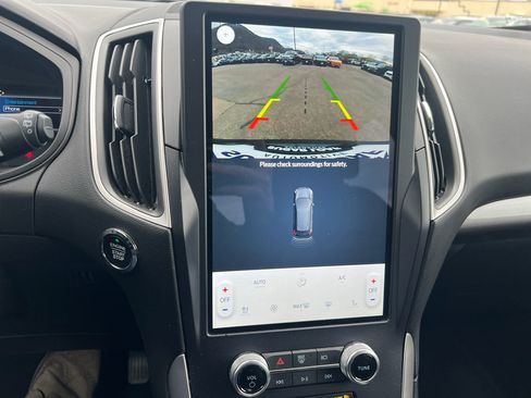 Used 2024 Ford Edge SEL w/ Convenience Package image 10