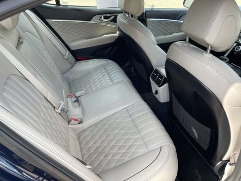 Used 2019 Genesis G70 2.0T Advanced w/ Prestige Package AWD/4WD image 15