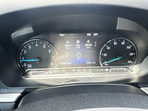 Used 2022 Ford Explorer XLT w/ Equipment Group 202A AWD/4WD image 48
