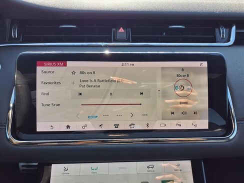 Used 2020 Land Rover Range Rover Evoque R-Dynamic SE image 20