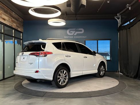 Used 2017 Toyota RAV4 Platinum image 3