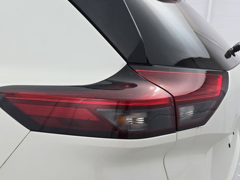 Used 2023 Nissan Rogue SV w/ SV Premium B Package FWD image 34