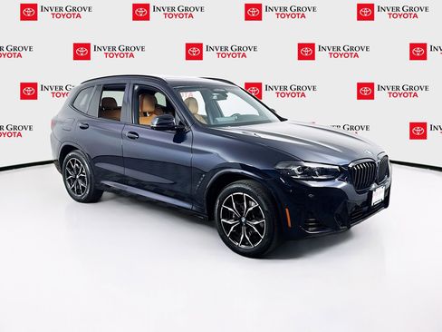 Used 2024 BMW X3 xDrive30i w/ Premium Package AWD/4WD image 3