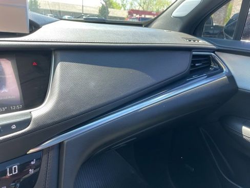 Used 2024 Cadillac XT5 Premium Luxury image 36