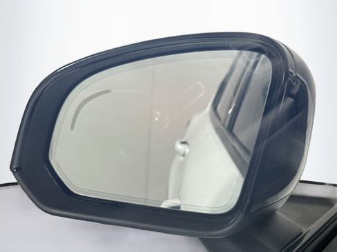 Used 2023 Volvo C40 P8 Recharge Plus AWD/4WD image 16