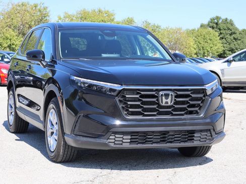 Used 2025 Honda CR-V LX image 4