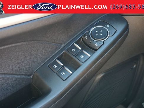 Used 2021 Ford Escape SE w/ Cold Weather Package AWD/4WD image 28
