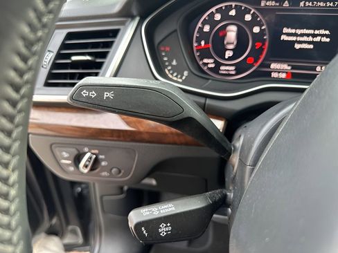 Used 2018 Audi Q5 2.0T Premium Plus w/ Premium Plus Package image 27