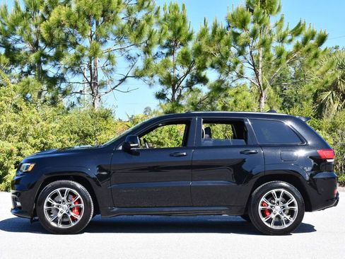 Used 2018 Jeep Grand Cherokee SRT AWD/4WD image 25