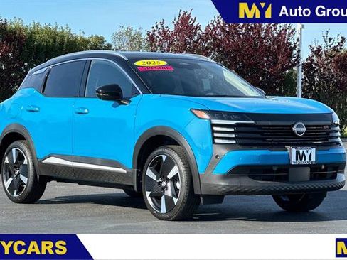 New 2025 Nissan Kicks SR w/ SR Premium Package image 1