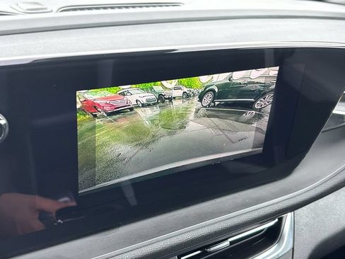 Used 2025 Buick Envista Preferred FWD image 19