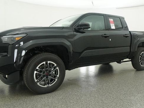 New 2026 Toyota Tacoma TRD Sport image 19