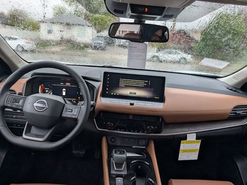 New 2026 Nissan Rogue Platinum AWD/4WD image 7