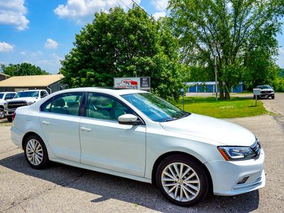 Used 2016 Volkswagen Jetta SEL w/ Lighting Package