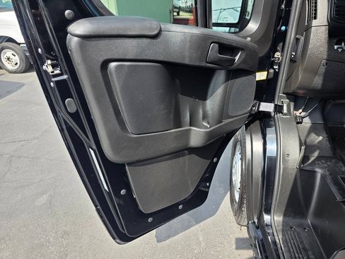 Used 2024 RAM ProMaster 3500 w/ Convenience Group FWD image 19