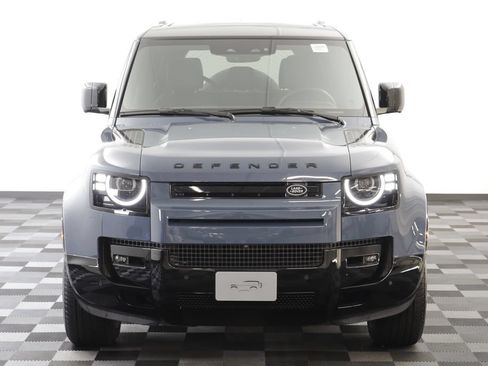 Certified 2026 Land Rover Defender 110 X-Dynamic SE AWD/4WD image 23