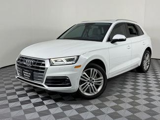 Used 2019 Audi Q5 Prestige w/ Prestige Package image 1