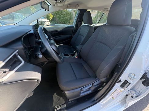 Used 2025 Toyota Corolla LE image 34